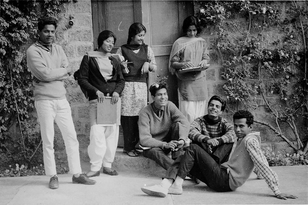 Title: National College of Arts, Lahore. Student group, ca. 1963. Left to right: Bashirul Haq, Priscilla Najmuddin, Tanvir Nasser, Anwar Pasha, Yasmin Tufail Ahmed, Nayyar Ali Dada, Sabihul Alam.